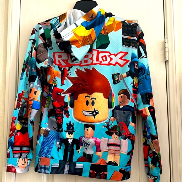 GUC Roblox nylon hooded sweatshirt size M. 8-10. Soft and comfy w/front pocket. - Picture 2 of 3